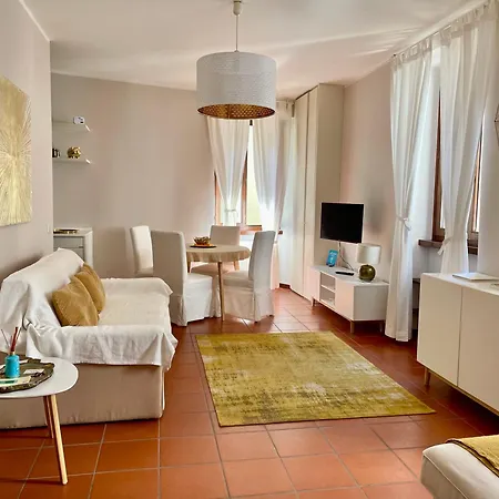 Casa Camelia